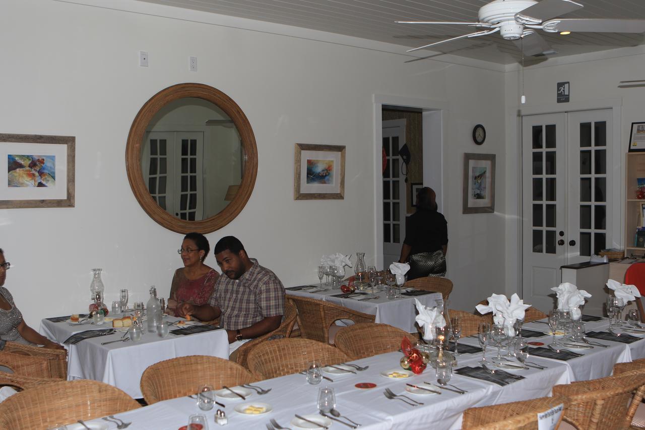Crossing Rocks The Sandpiper Inn מראה חיצוני תמונה
